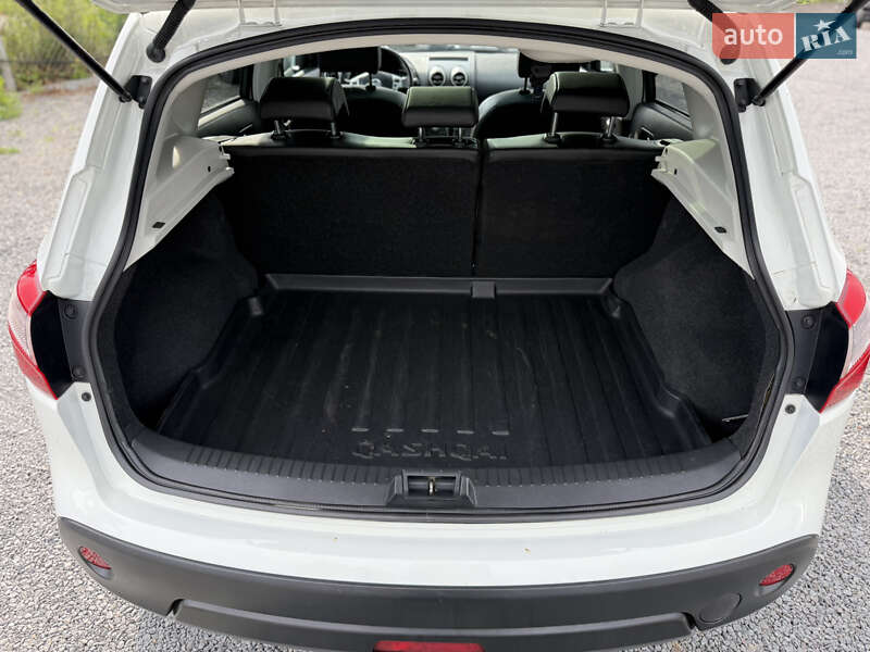 Внедорожник / Кроссовер Nissan Qashqai 2012 в Ровно