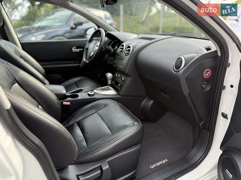 Внедорожник / Кроссовер Nissan Qashqai 2012 в Ровно