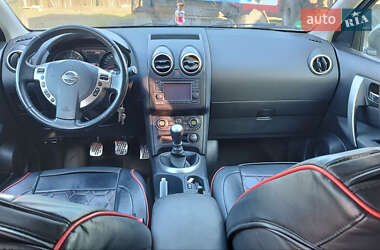 Внедорожник / Кроссовер Nissan Qashqai 2010 в 