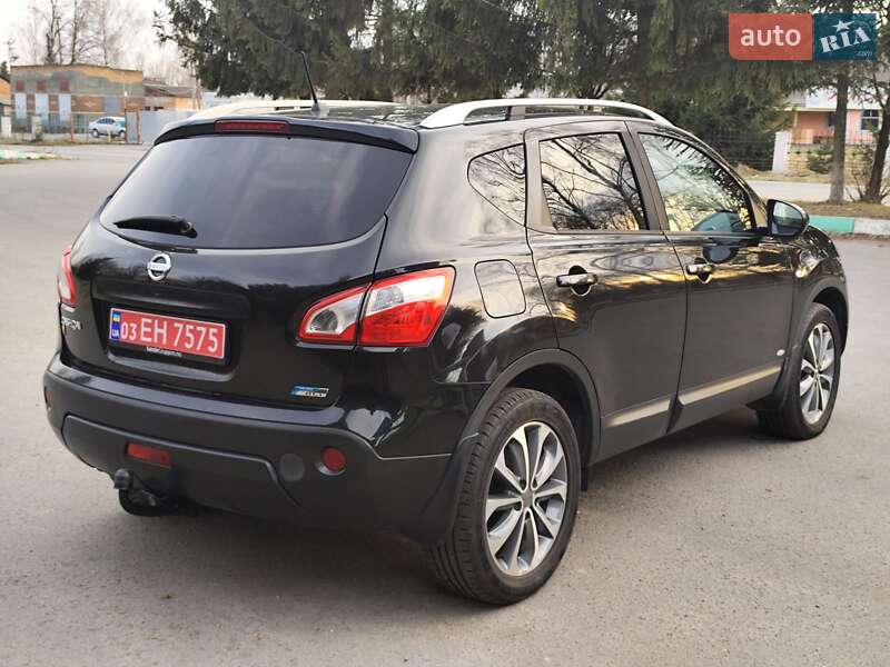 Позашляховик / Кросовер Nissan Qashqai 2011 в Звягелі