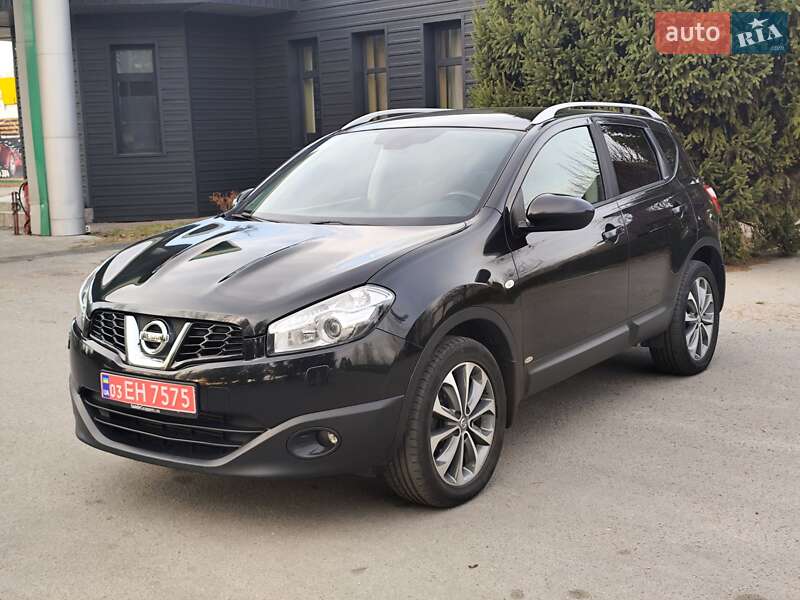 Позашляховик / Кросовер Nissan Qashqai 2011 в Звягелі