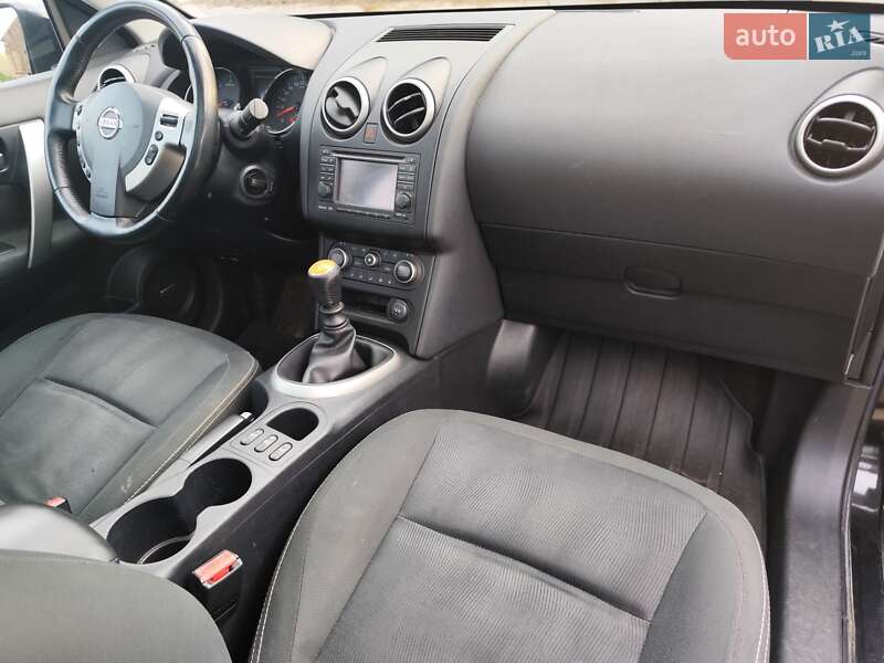 Позашляховик / Кросовер Nissan Qashqai 2011 в Звягелі