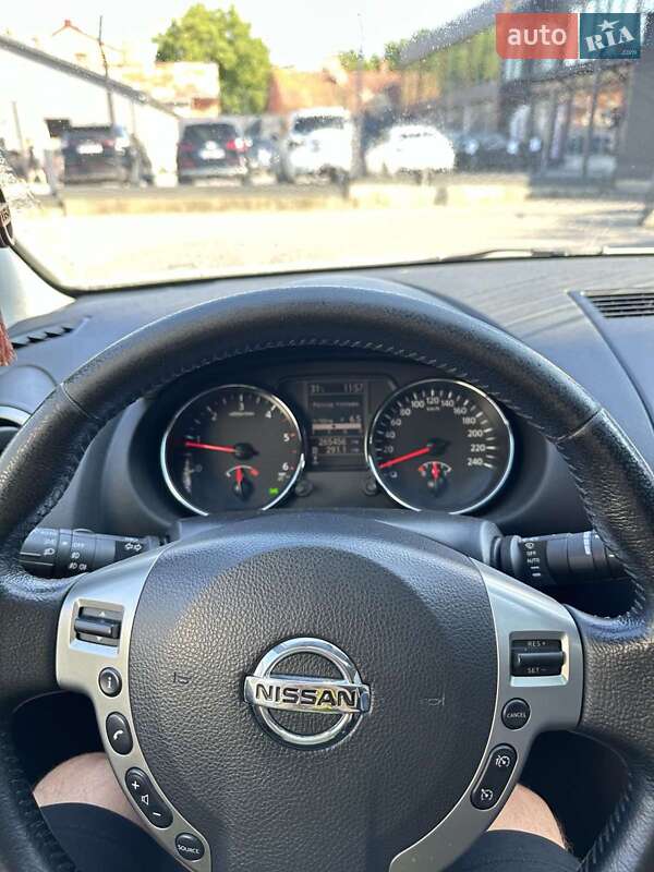 Позашляховик / Кросовер Nissan Qashqai 2013 в Чернівцях