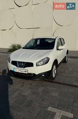 Позашляховик / Кросовер Nissan Qashqai 2012 в Луцьку