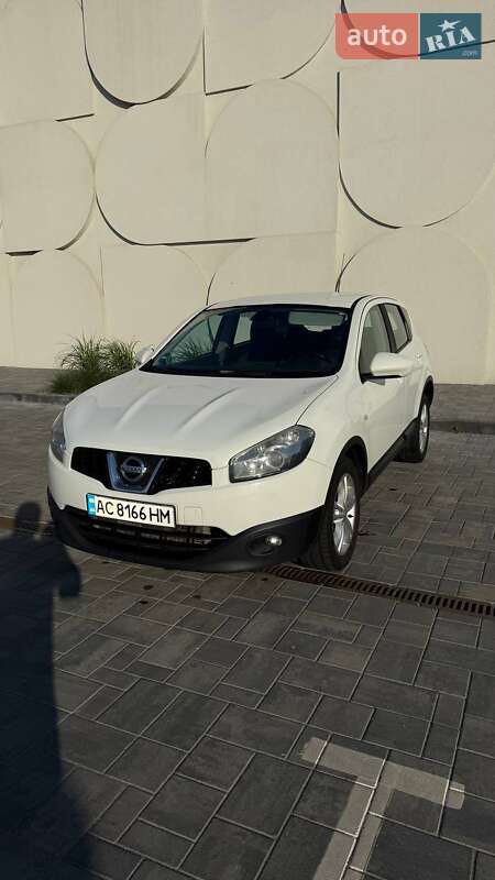 Внедорожник / Кроссовер Nissan Qashqai 2012 в Луцке