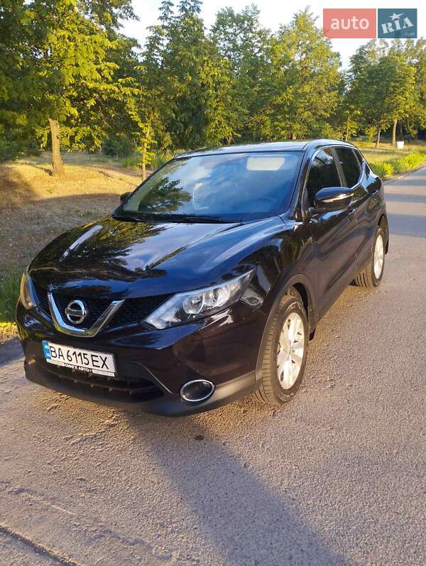 Внедорожник / Кроссовер Nissan Qashqai 2017 в Долинской