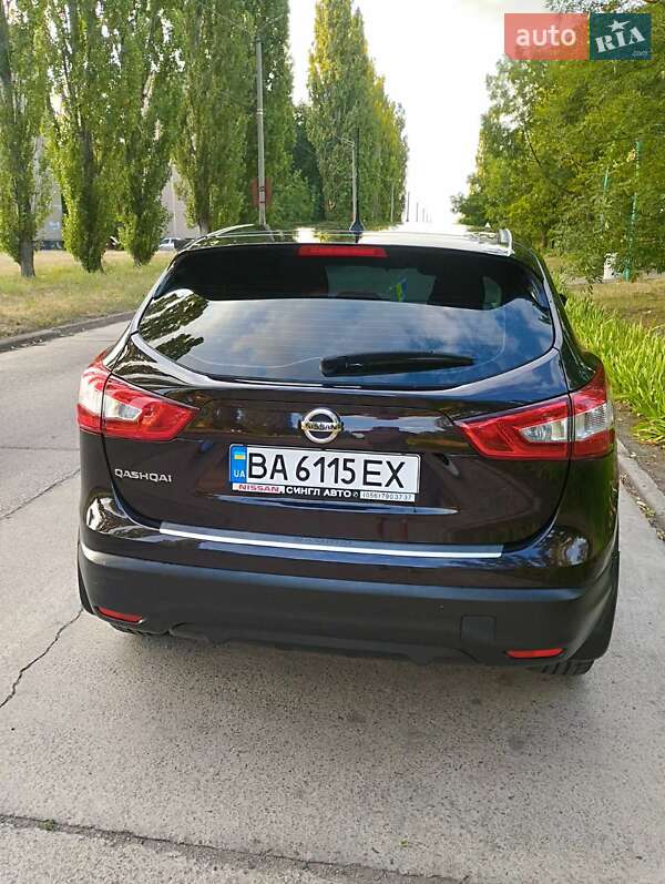 Внедорожник / Кроссовер Nissan Qashqai 2017 в Долинской