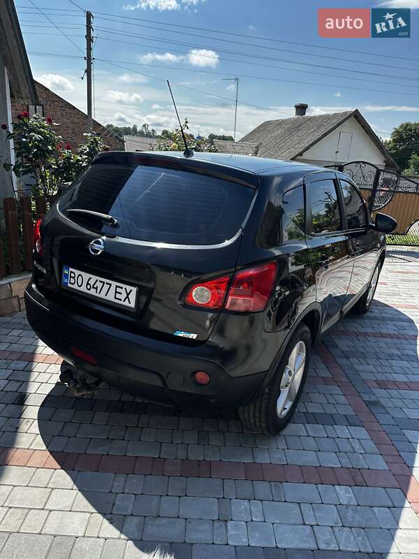 Позашляховик / Кросовер Nissan Qashqai 2009 в Зборові