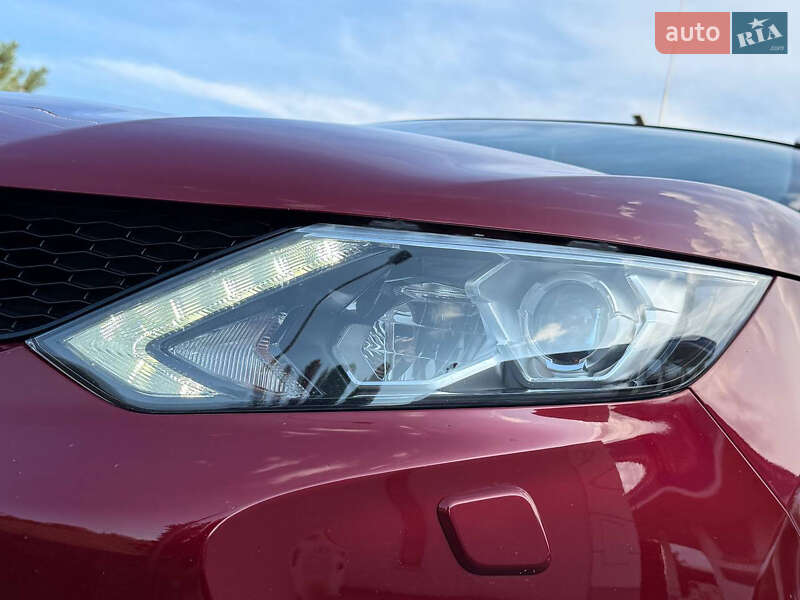 Позашляховик / Кросовер Nissan Qashqai 2016 в Дніпрі