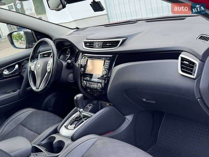 Позашляховик / Кросовер Nissan Qashqai 2016 в Дніпрі