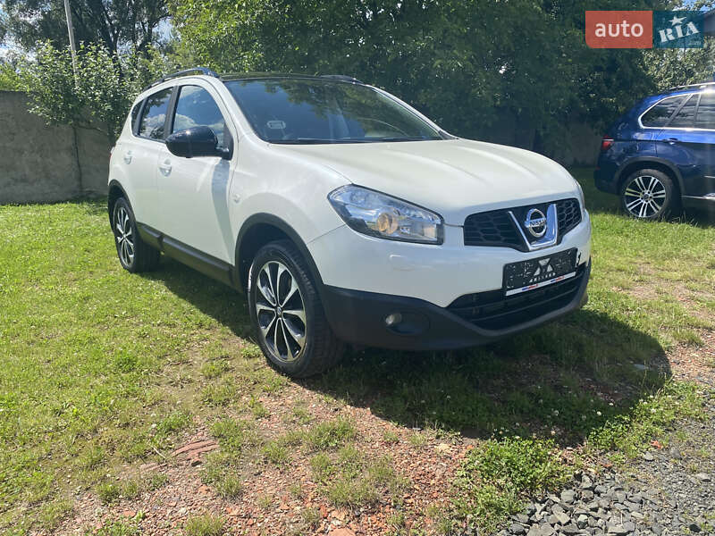 Внедорожник / Кроссовер Nissan Qashqai 2013 в Нововолынске
