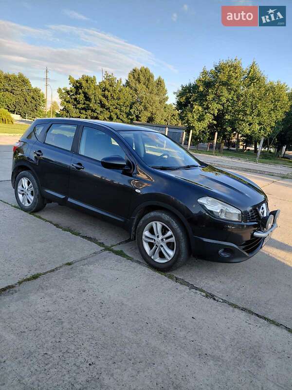 Внедорожник / Кроссовер Nissan Qashqai 2010 в Нетешине