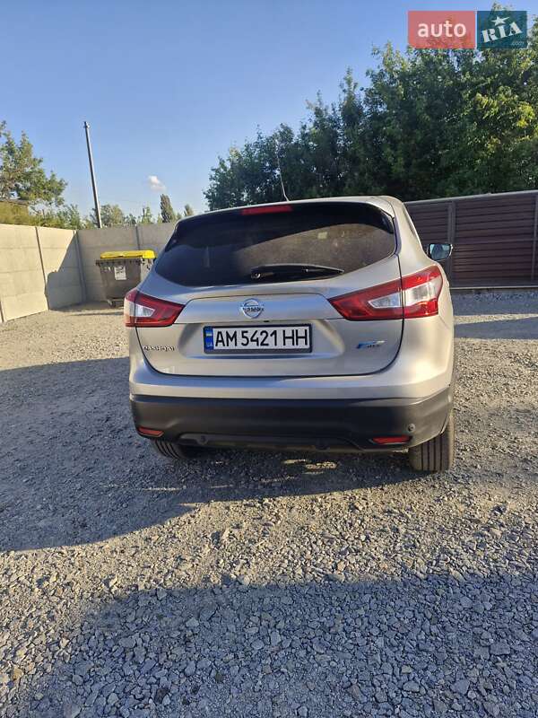 Внедорожник / Кроссовер Nissan Qashqai 2014 в Житомире