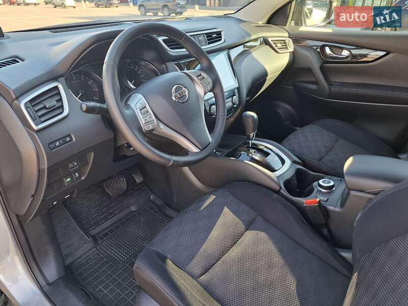 Внедорожник / Кроссовер Nissan Qashqai 2017 в Киеве