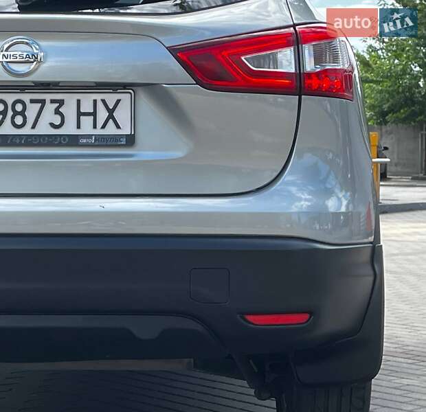 Внедорожник / Кроссовер Nissan Qashqai 2016 в Днепре
