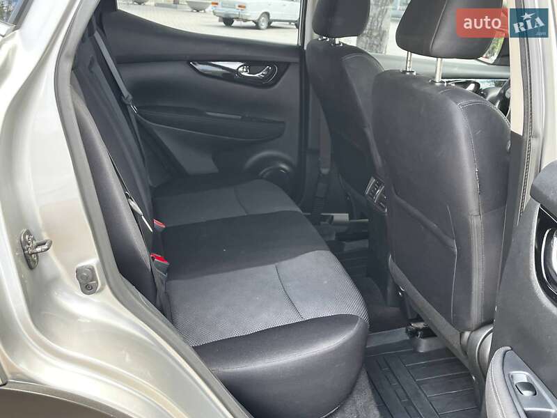 Внедорожник / Кроссовер Nissan Qashqai 2016 в Днепре