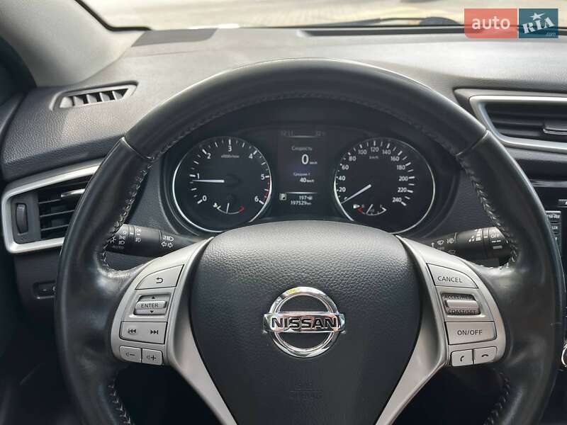 Внедорожник / Кроссовер Nissan Qashqai 2016 в Днепре