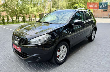 Позашляховик / Кросовер Nissan Qashqai 2010 в 