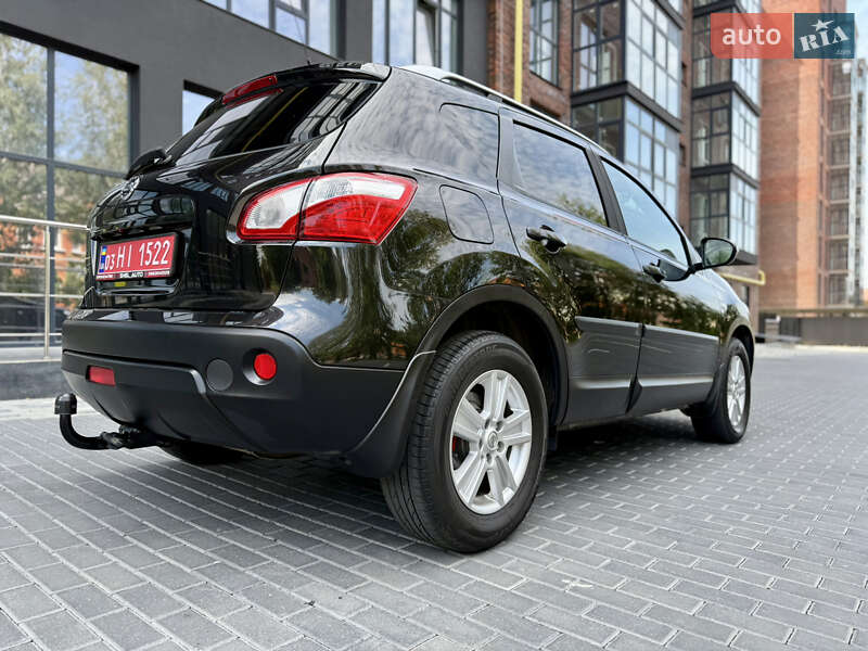 Внедорожник / Кроссовер Nissan Qashqai 2010 в Полтаве