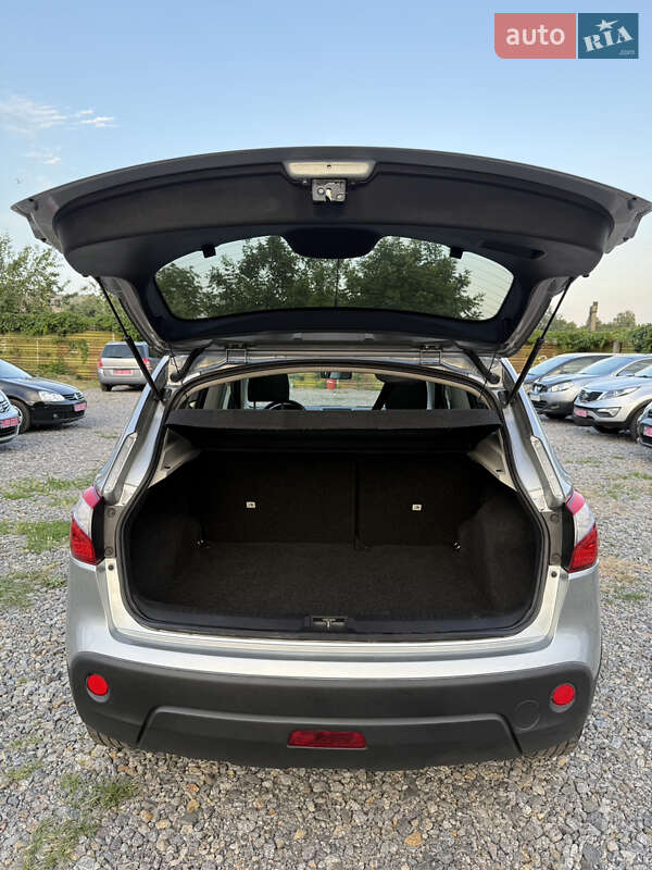 Позашляховик / Кросовер Nissan Qashqai 2010 в Вінниці