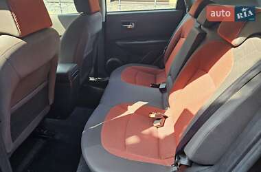 Внедорожник / Кроссовер Nissan Qashqai 2009 в 