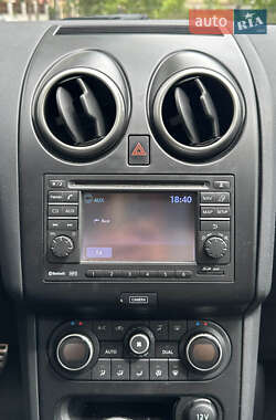 Внедорожник / Кроссовер Nissan Qashqai 2013 в 