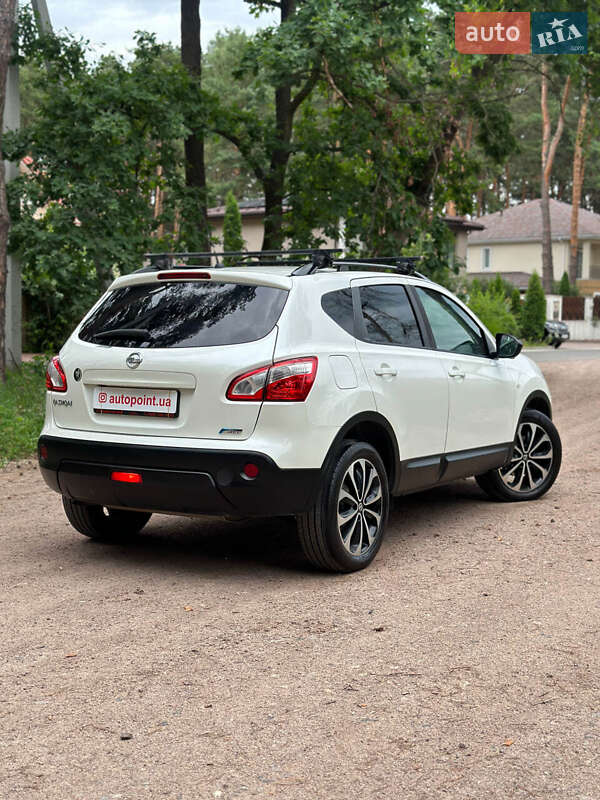 Позашляховик / Кросовер Nissan Qashqai 2013 в Білогородці