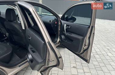 Позашляховик / Кросовер Nissan Qashqai 2011 в 
