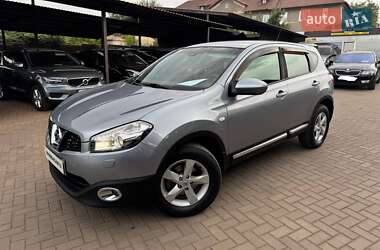 Позашляховик / Кросовер Nissan Qashqai 2011 в 