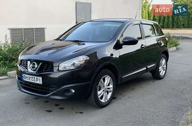 Внедорожник / Кроссовер Nissan Qashqai 2012 в 