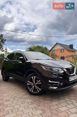Позашляховик / Кросовер Nissan Qashqai 2017 в 