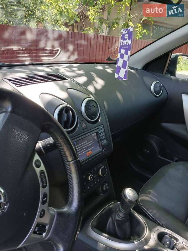 Внедорожник / Кроссовер Nissan Qashqai 2011 в Хмельницком