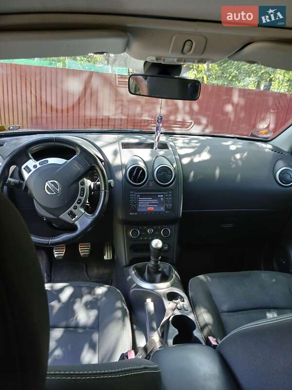 Внедорожник / Кроссовер Nissan Qashqai 2011 в Хмельницком
