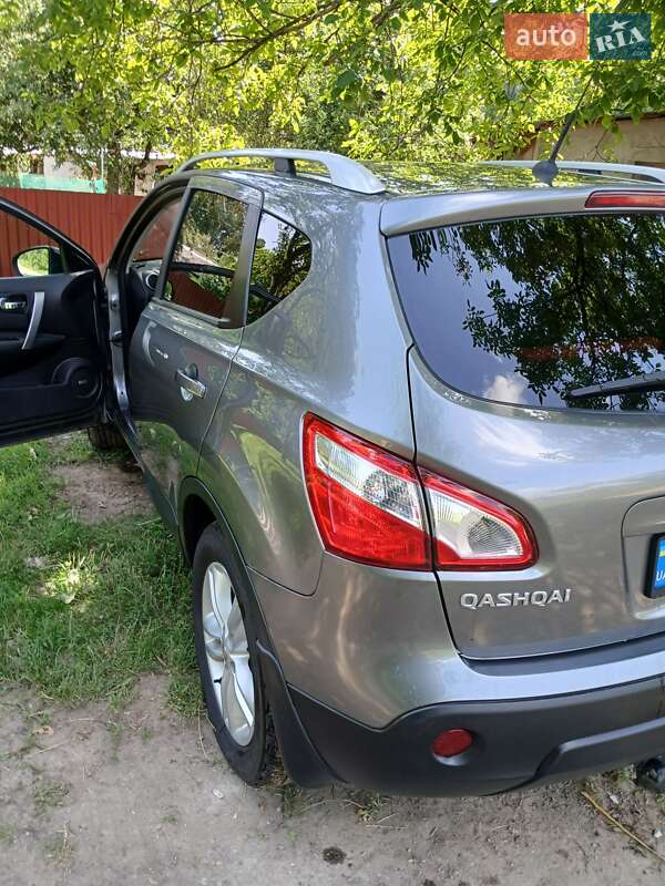 Внедорожник / Кроссовер Nissan Qashqai 2011 в Хмельницком