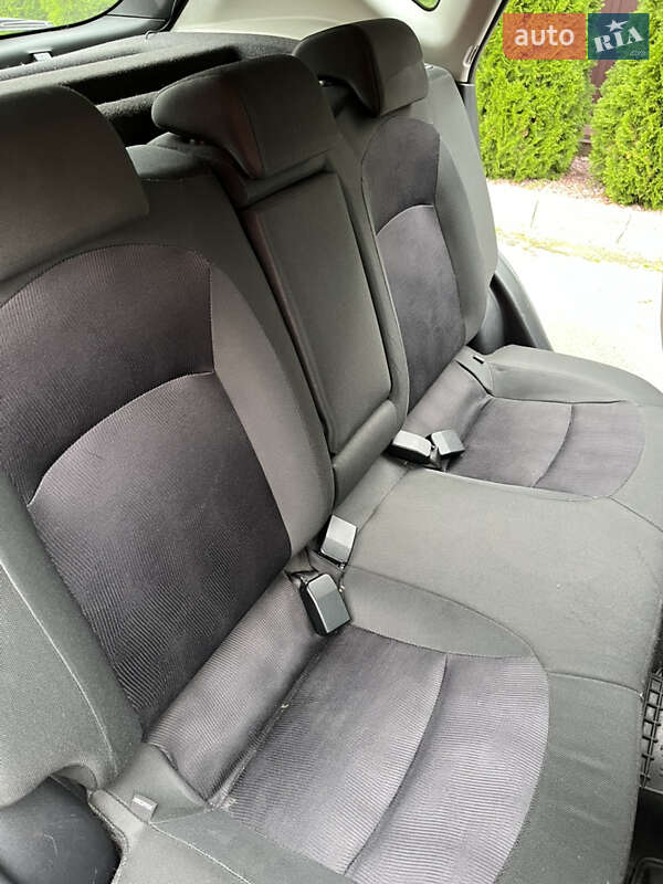 Позашляховик / Кросовер Nissan Qashqai 2012 в Києві фото 15 Позашляховик / Кросовер Nissan Qashqai 2012 в Києві