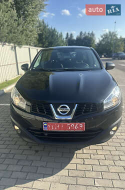 Позашляховик / Кросовер Nissan Qashqai 2011 в Луцьку