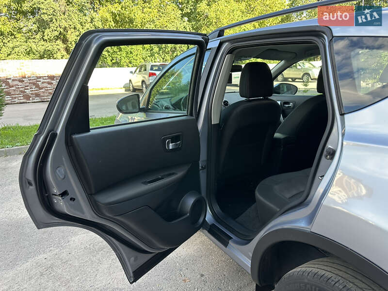 Позашляховик / Кросовер Nissan Qashqai 2012 в Рівному