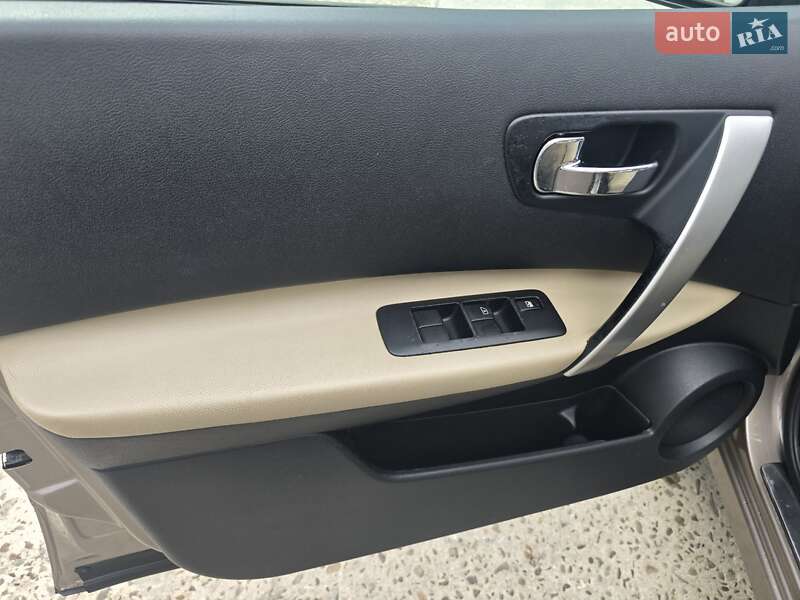 Внедорожник / Кроссовер Nissan Qashqai 2011 в Стрые фото 27 Внедорожник / Кроссовер Nissan Qashqai 2011 в Стрые