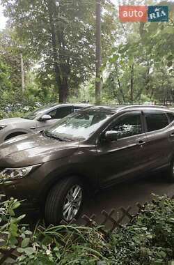 Позашляховик / Кросовер Nissan Qashqai 2015 в Дніпрі