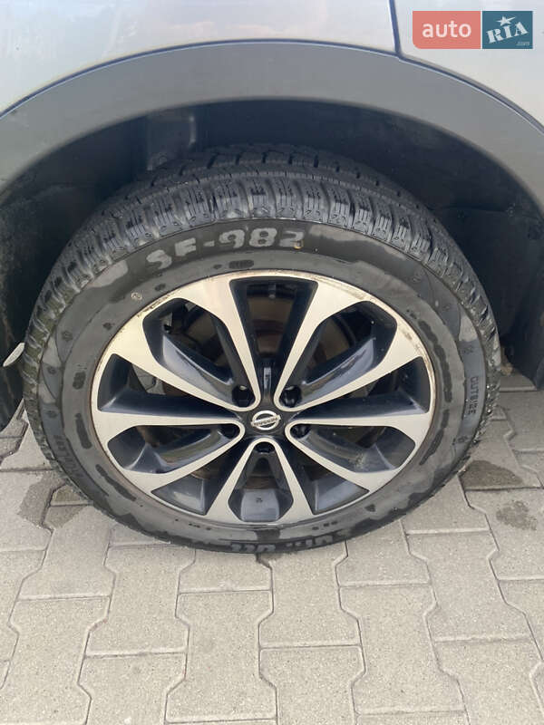 Внедорожник / Кроссовер Nissan Qashqai 2013 в Шептицькому