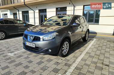 Позашляховик / Кросовер Nissan Qashqai 2011 в Мостиській