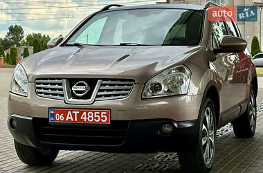Внедорожник / Кроссовер Nissan Qashqai 2010 в 