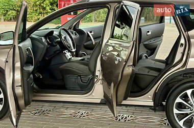 Внедорожник / Кроссовер Nissan Qashqai 2010 в 