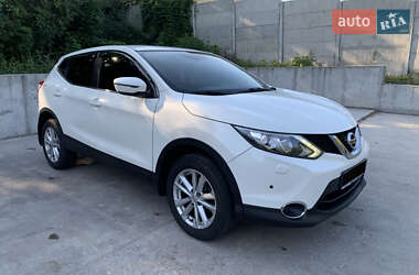 Внедорожник / Кроссовер Nissan Qashqai 2015 в Киеве