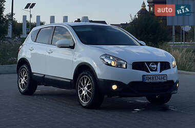 Внедорожник / Кроссовер Nissan Qashqai 2010 в Луцке