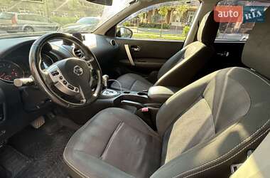 Внедорожник / Кроссовер Nissan Qashqai 2012 в 