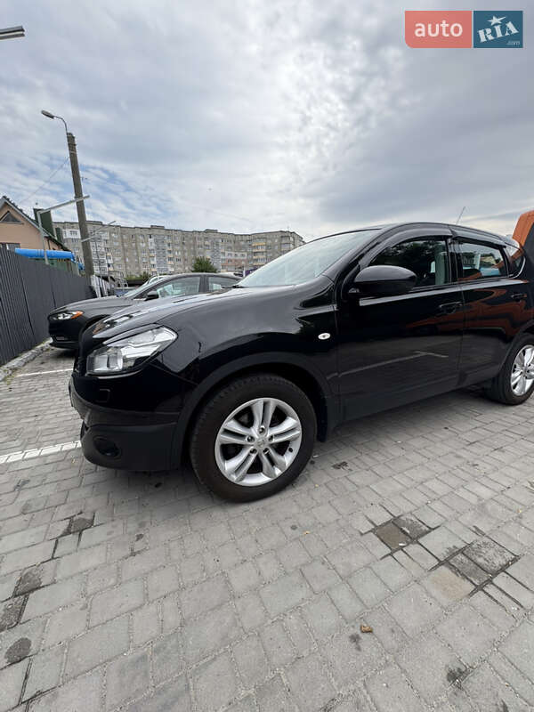 Внедорожник / Кроссовер Nissan Qashqai 2011 в Ровно