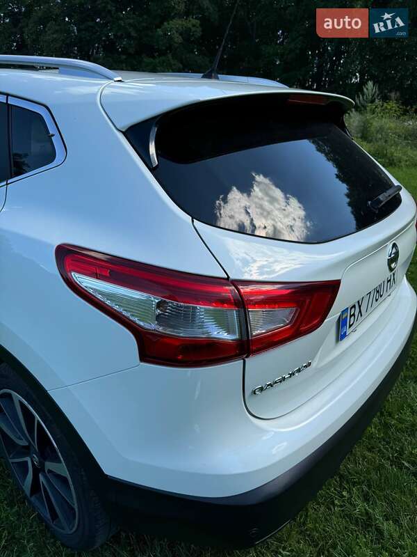 Позашляховик / Кросовер Nissan Qashqai 2015 в Хмельницькому