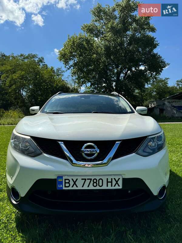 Позашляховик / Кросовер Nissan Qashqai 2015 в Хмельницькому