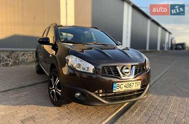 Внедорожник / Кроссовер Nissan Qashqai 2013 в Стрые